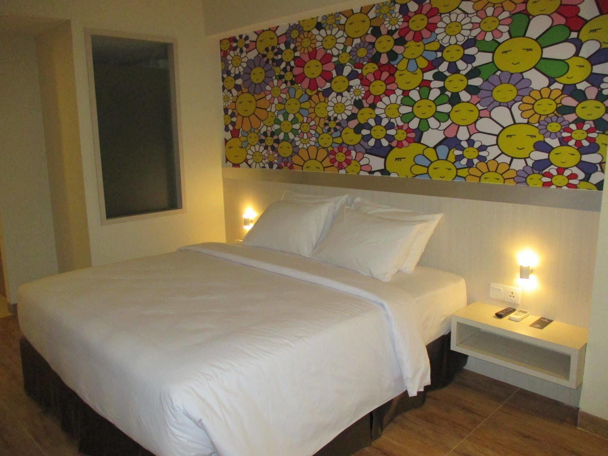 Nite And Day Batam Jodoh Square Otel Dış mekan fotoğraf